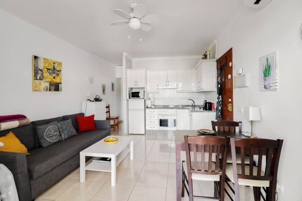 Capistrano Village, 1 Bedroom + Free Wi-Fi Nerja Dış mekan fotoğraf