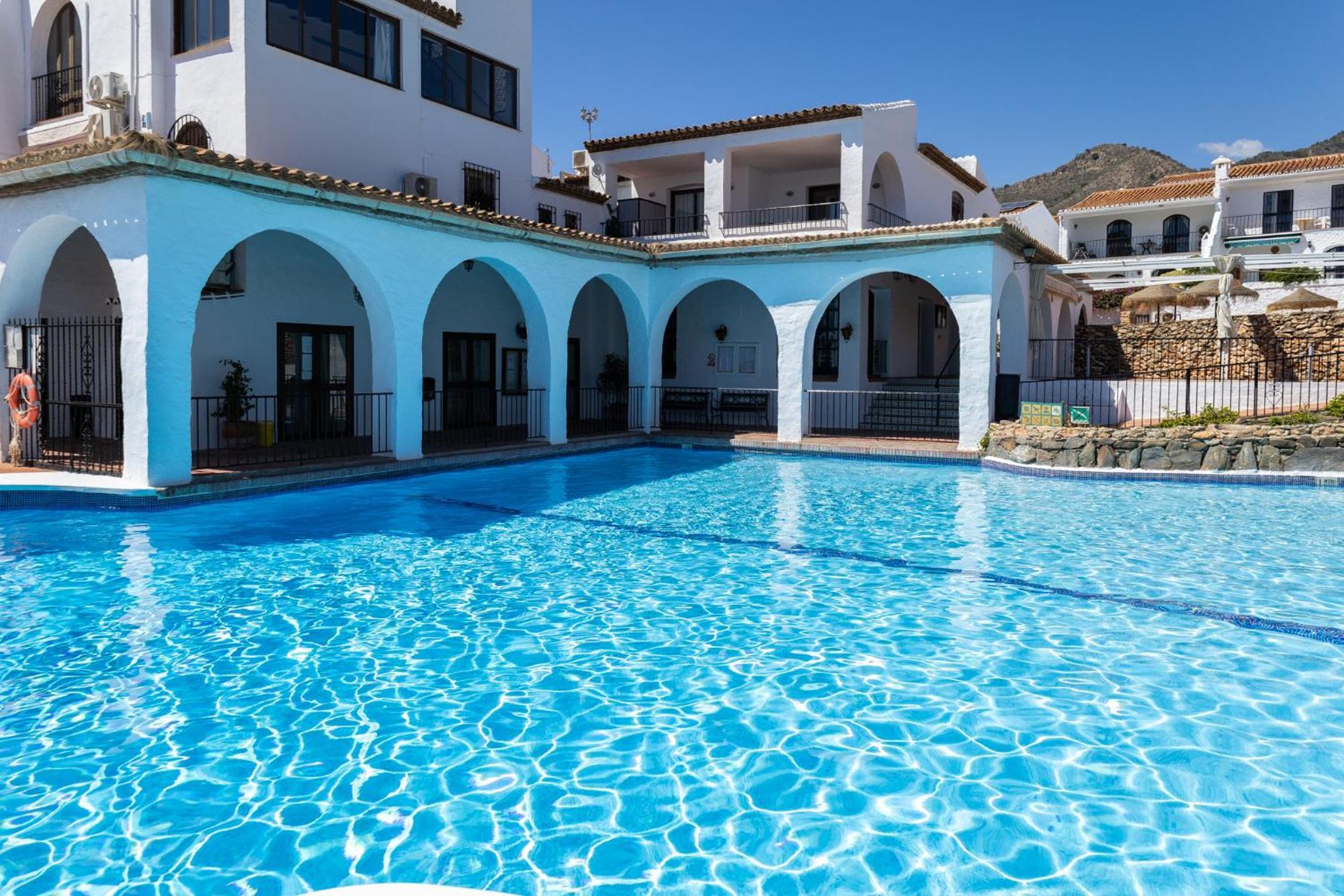 Capistrano Village, 1 Bedroom + Free Wi-Fi Nerja Dış mekan fotoğraf