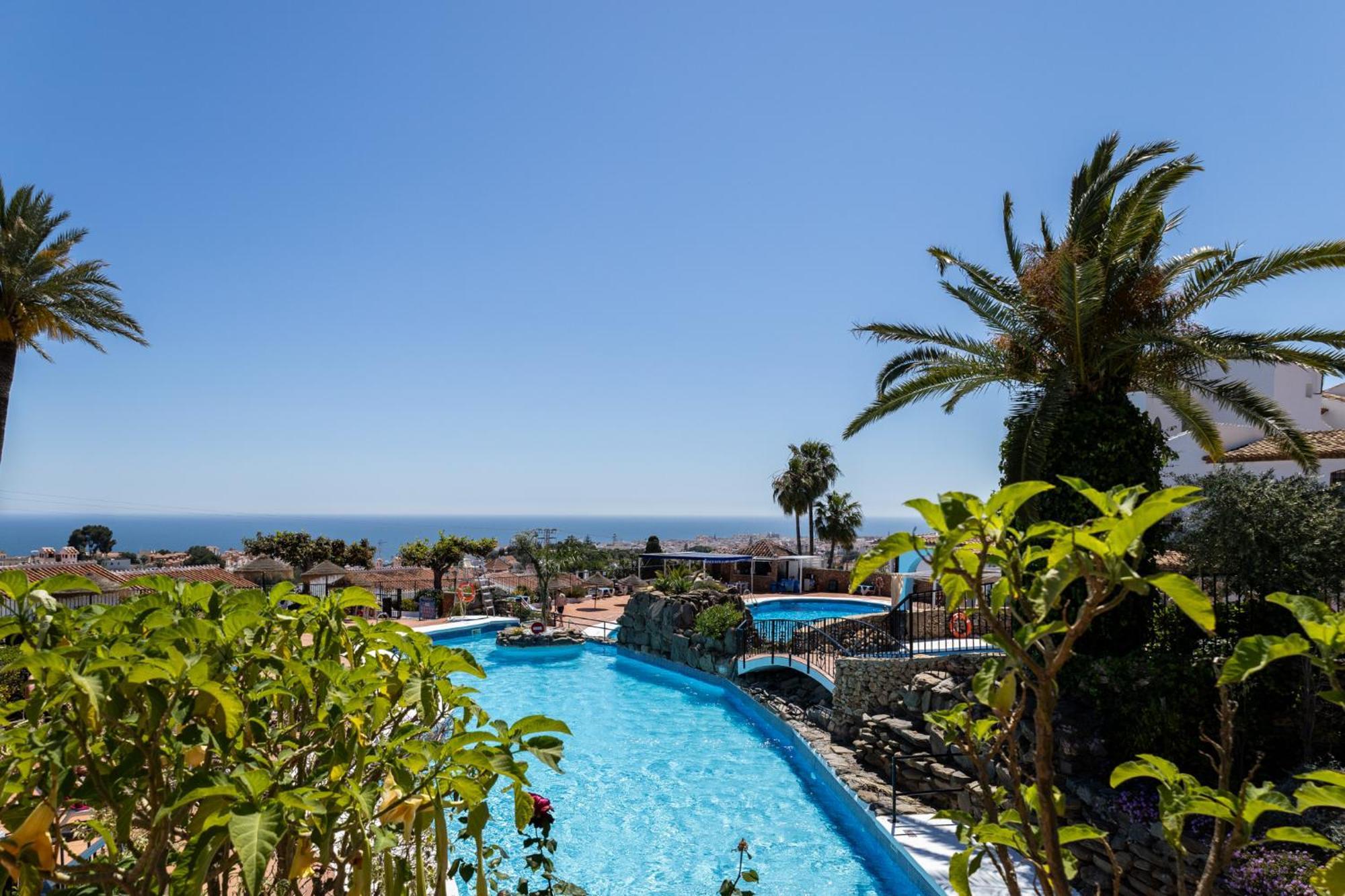 Capistrano Village, 1 Bedroom + Free Wi-Fi Nerja Dış mekan fotoğraf