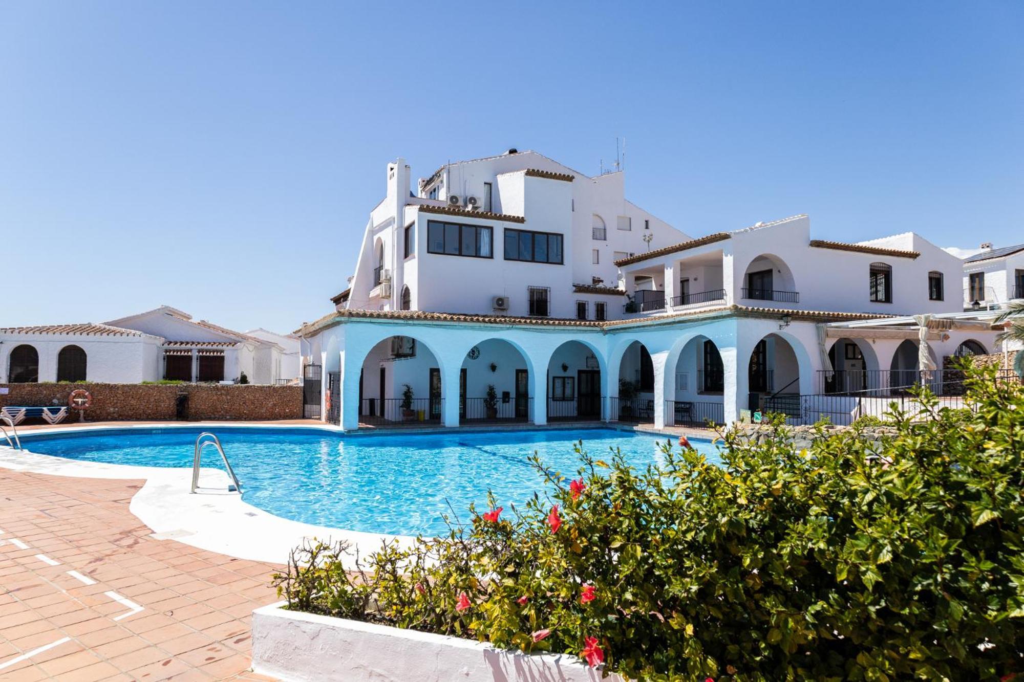 Capistrano Village, 1 Bedroom + Free Wi-Fi Nerja Dış mekan fotoğraf