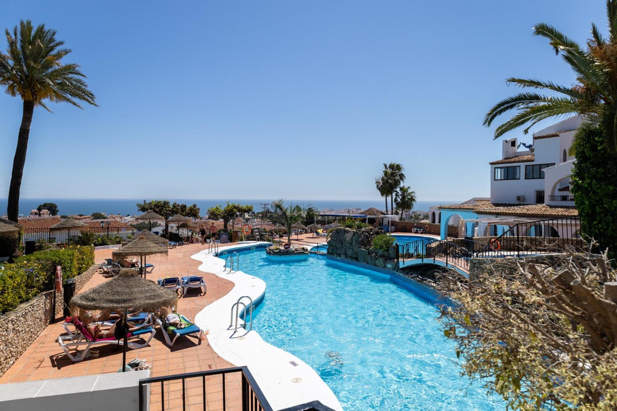 Capistrano Village, 1 Bedroom + Free Wi-Fi Nerja Dış mekan fotoğraf